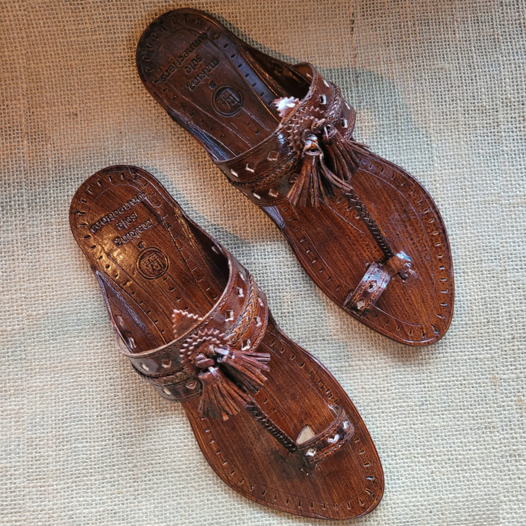 Ghoomar Desi Handcrafted Kolhapuri