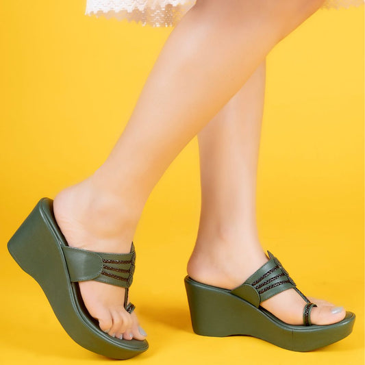 Green Constellation Kolhapuri Wedges