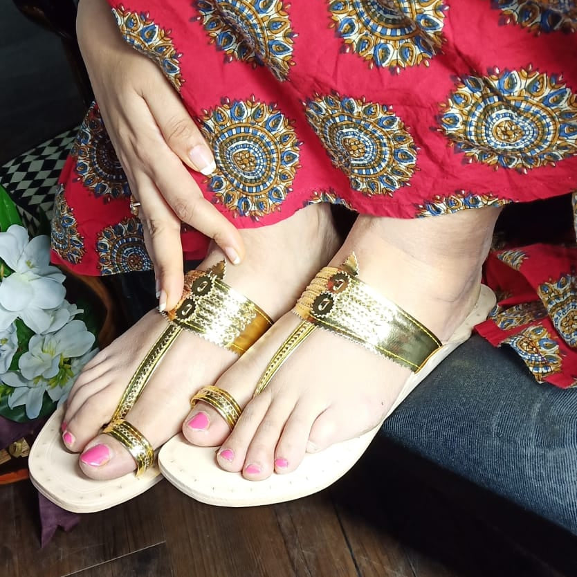 Buy Bijou Platform Sandals for Engagement/Reception | Anaar