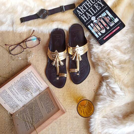 Buy Kolhapuri Juti Online in India at Best Prices - Irasoles â irasoles